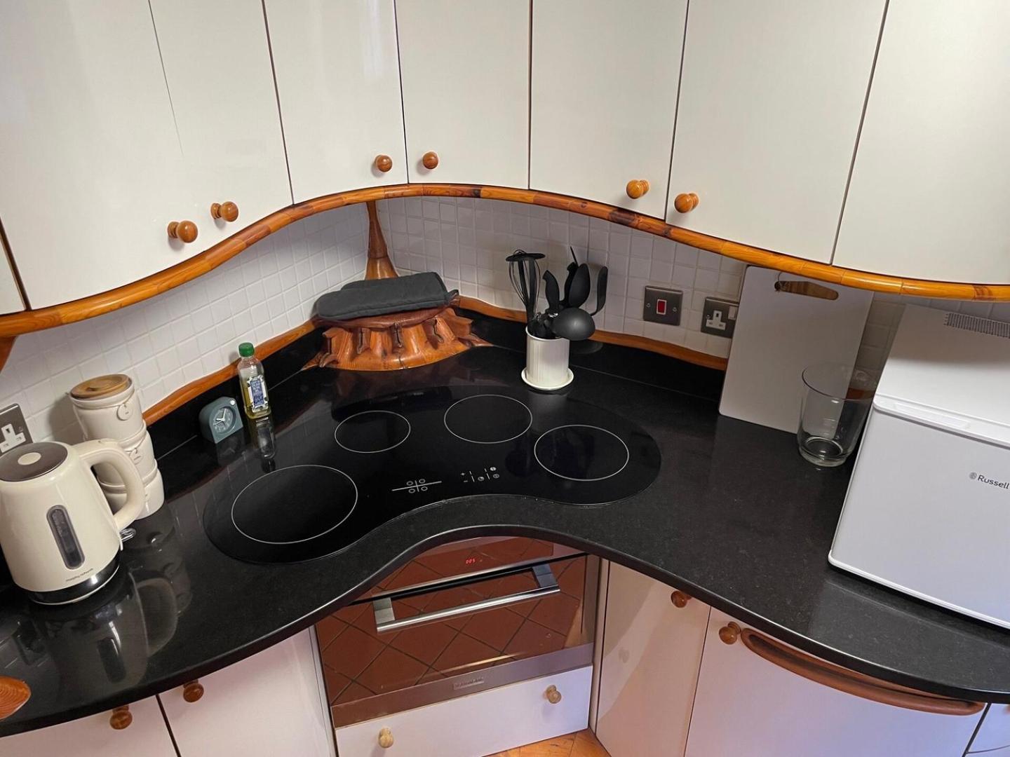 Historic 1bd In Heart Of Farnham * Farnham (Surrey)